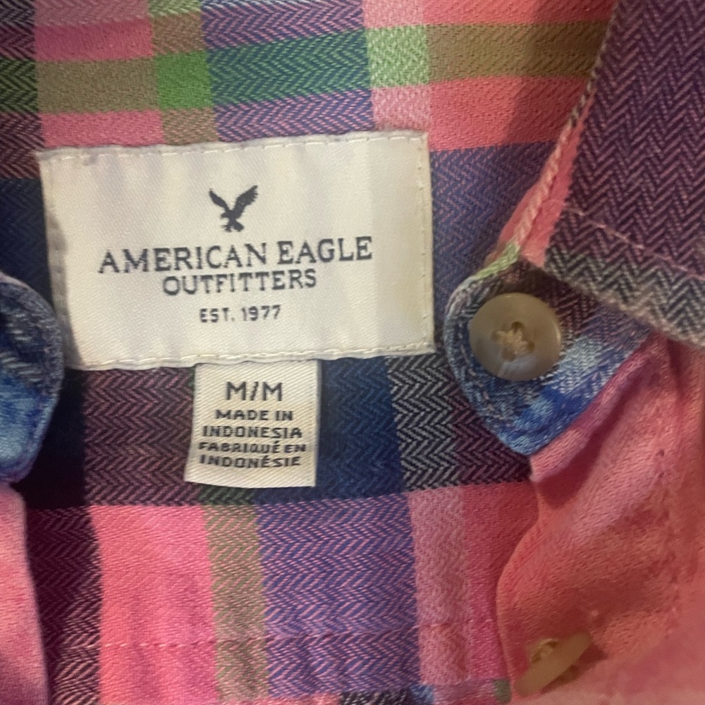 American Eagle Pink and blue flannel button up